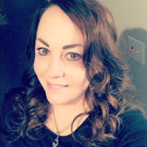 Meet your Posher, Rhiannon